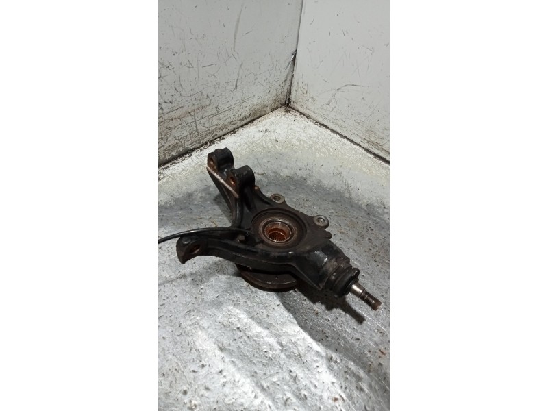 Recambio de mangueta delantera izquierda para citroen c4 berlina cool referencia OEM IAM   