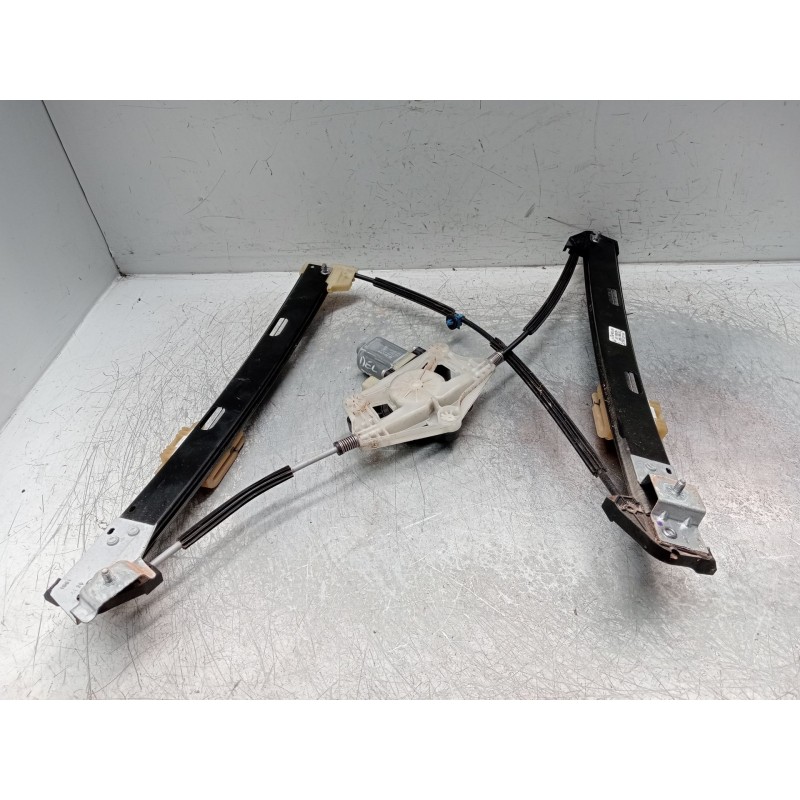 Recambio de elevalunas delantero derecho para seat leon sportstourer (kl8) referencia OEM IAM   
