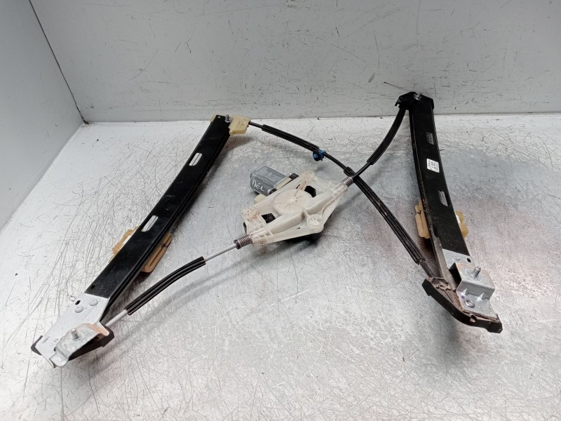 Recambio de elevalunas delantero derecho para seat leon sportstourer (kl8) referencia OEM IAM   