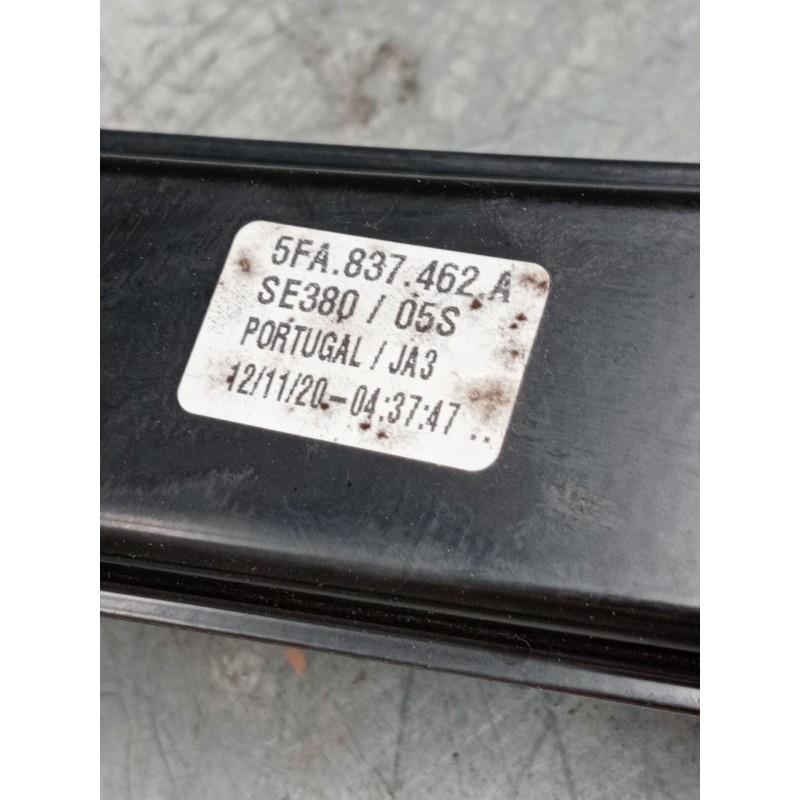 Recambio de elevalunas delantero derecho para seat leon sportstourer (kl8) referencia OEM IAM   