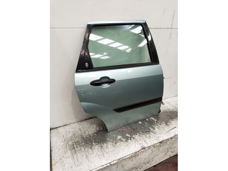Recambio de puerta trasera derecha para ford focus turnier (cak) ambiente referencia OEM IAM  5p 