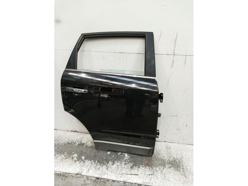 Recambio de puerta trasera derecha para opel antara cosmo 4x4 referencia OEM IAM  5p 