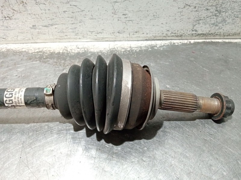 Recambio de transmision delantera derecha para toyota yaris live referencia OEM IAM 434100D331  