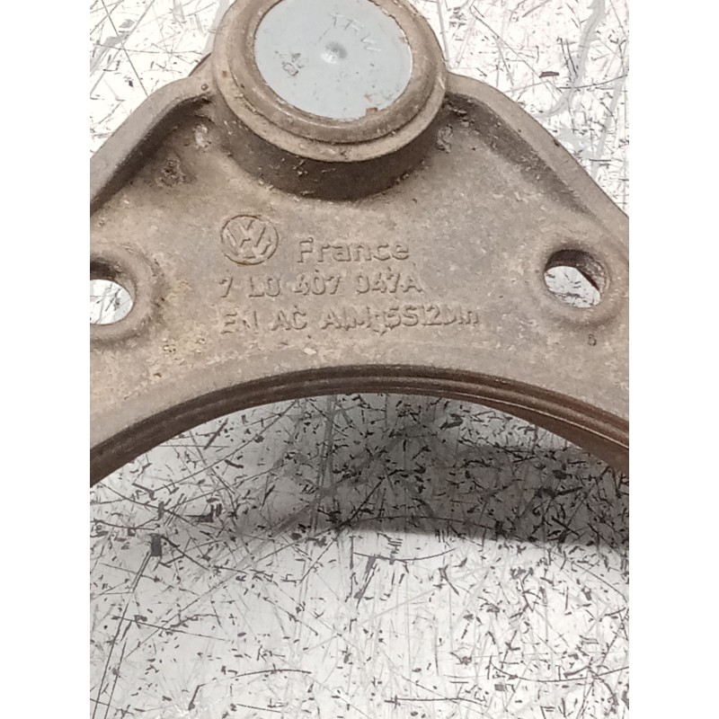 Recambio de brazo suspension superior delantero izquierdo para volkswagen touareg (7la) tdi r5 referencia OEM IAM 7LO407047A  