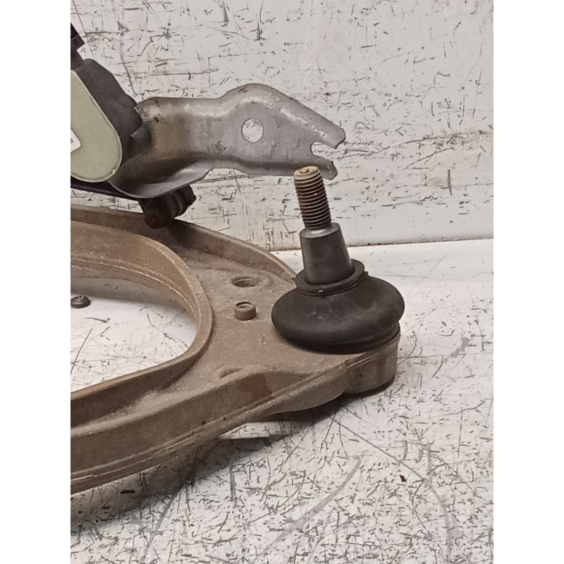 Recambio de brazo suspension superior delantero derecho para volkswagen touareg (7la) tdi r5 referencia OEM IAM 7LO407047A  