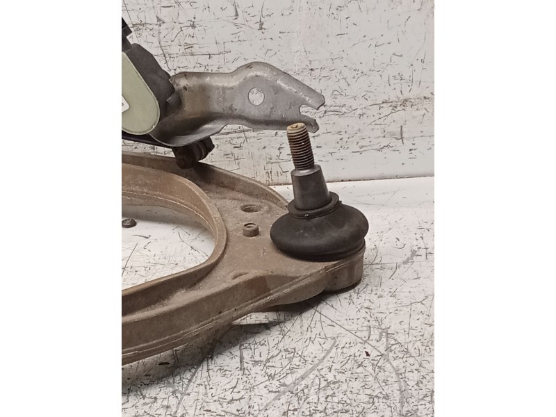 Recambio de brazo suspension superior delantero derecho para volkswagen touareg (7la) tdi r5 referencia OEM IAM 7LO407047A  