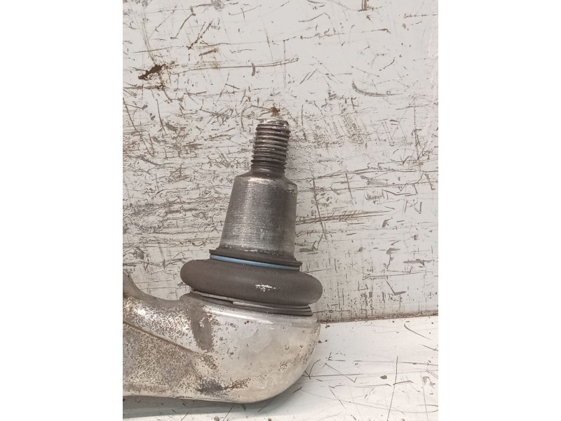 Recambio de brazo suspension inferior delantero derecho para volkswagen passat b5 (3b2) 1.8 t referencia OEM IAM 4D0407155J  