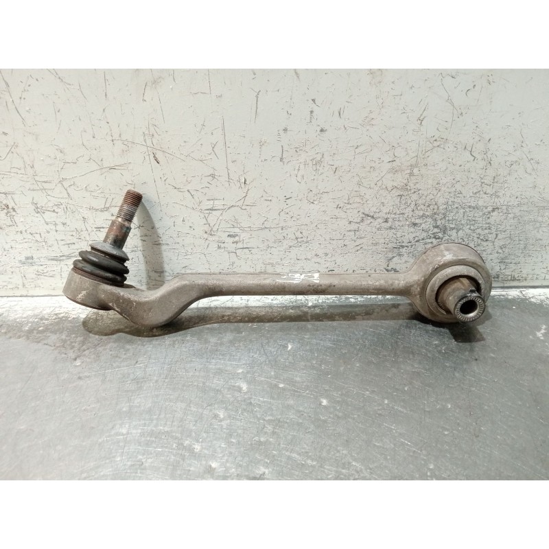 Recambio de brazo suspension superior delantero derecho para bmw serie 3 berlina (e90) 320d referencia OEM IAM 31126763700R  