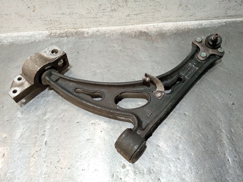 Recambio de brazo suspension inferior delantero izquierdo para audi a3 (8p1) 2.0 tdi 16v referencia OEM IAM 1K0407153G  