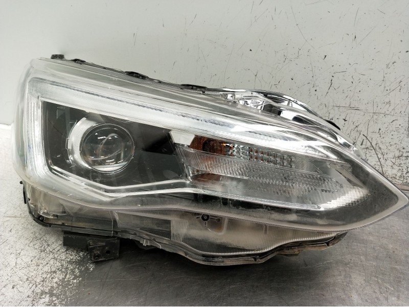 Recambio de faro derecho para subaru xv (gt) 2.0 i e-boxer awd (gte) referencia OEM IAM  ver fotos 