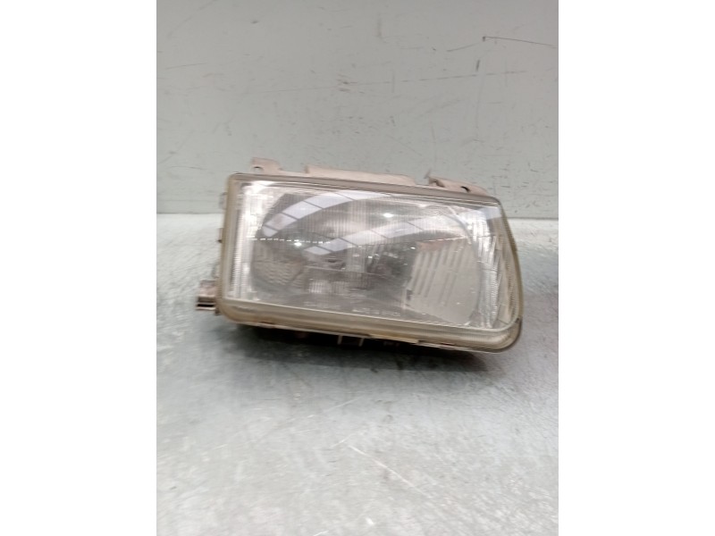 Recambio de faro derecho para volkswagen polo berlina (6n1) concept referencia OEM IAM   