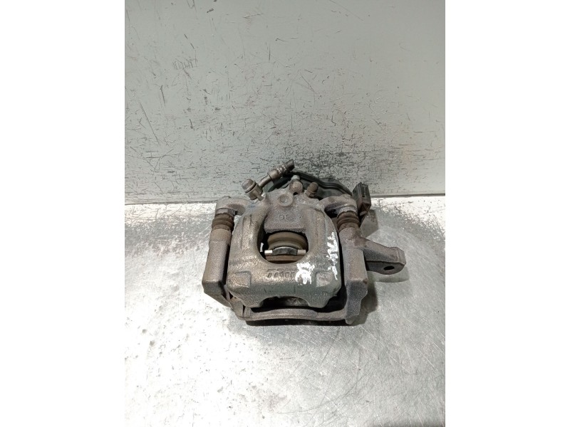 Recambio de pinza freno trasera derecha para nissan qashqai ii (j11, j11_) 1.5 dci referencia OEM IAM 32353310C  