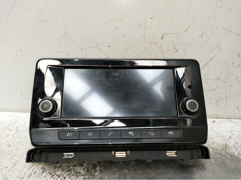 Recambio de pantalla multifuncion para seat leon sportstourer (kl8) referencia OEM IAM 5FA035869A  