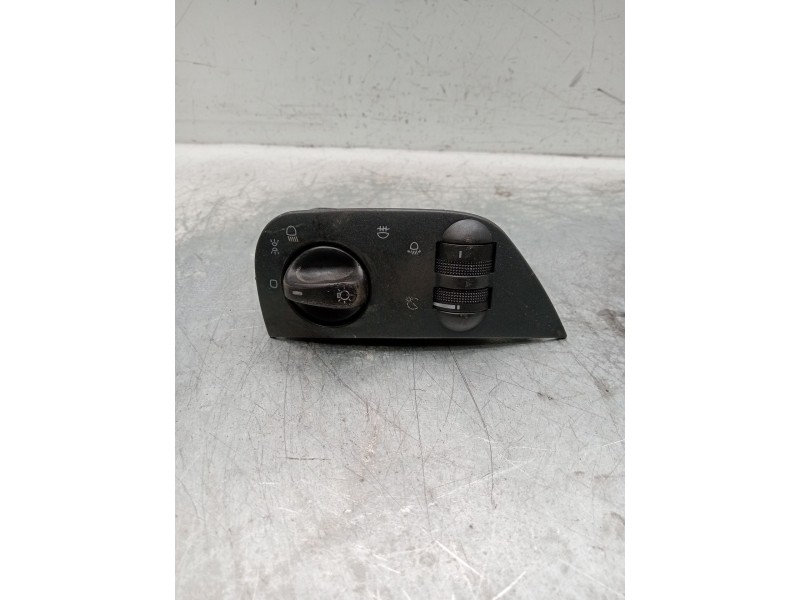 Recambio de mando luces para volkswagen polo berlina (6n1) concept referencia OEM IAM 6n1941531m  