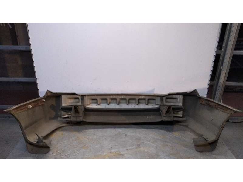 Recambio de paragolpes trasero para kia carens 1.8 cat referencia OEM IAM   