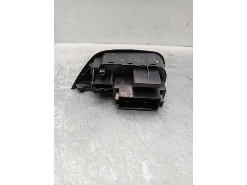 Recambio de mando luces para volkswagen polo berlina (6n1) concept referencia OEM IAM 6n1941531m  