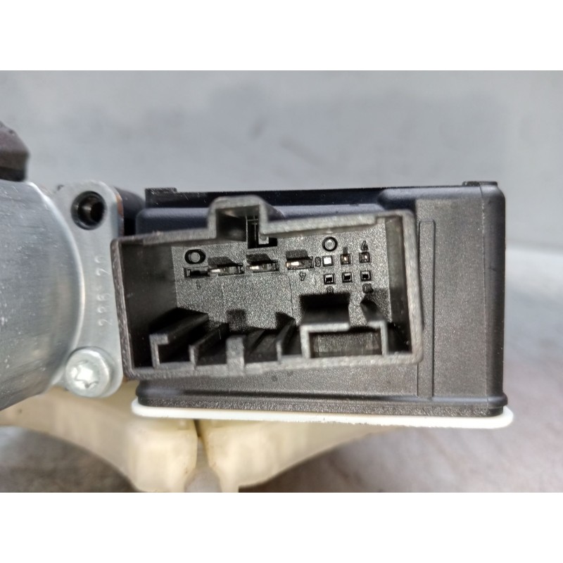 Recambio de elevalunas trasero izquierdo para seat leon sportstourer (kl8) referencia OEM IAM 5fa839461  