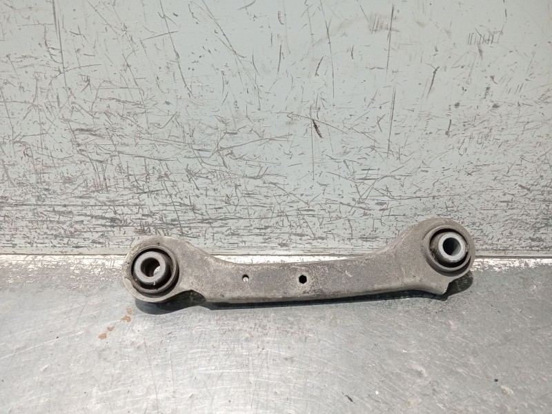 Recambio de brazo suspension superior trasero derecho para opel insignia b sports tourer (z18) 2.0 cdti (35) referencia OEM IAM 