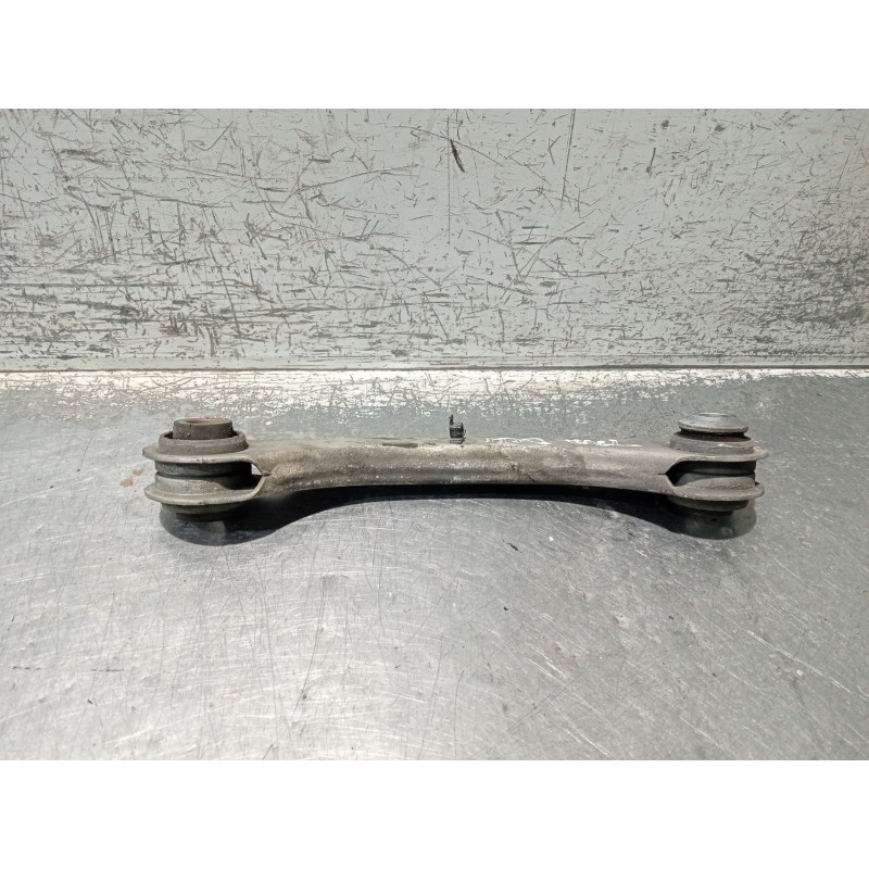 Recambio de brazo suspension superior trasero derecho para opel insignia b sports tourer (z18) 2.0 cdti (35) referencia OEM IAM 