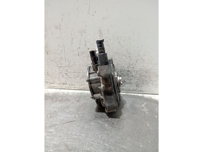 Recambio de depresor freno / bomba vacio para volkswagen touareg (7la) referencia OEM IAM 07Z145209D V125090203H derecho