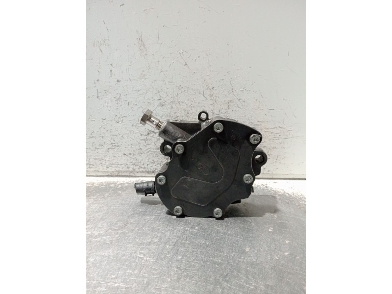 Recambio de depresor freno / bomba vacio para volkswagen touareg (7la) referencia OEM IAM LA2231010  
