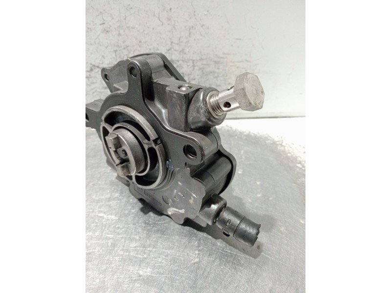 Recambio de depresor freno / bomba vacio para volkswagen touareg (7la) referencia OEM IAM LA2231010  