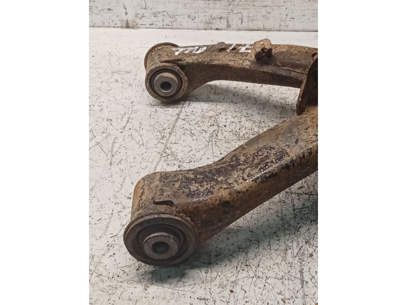 Recambio de brazo suspension inferior trasero izquierdo para mitsubishi montero iv (v8_w, v9_w) 3.2 di-d 4wd (v98w, v88w) refere