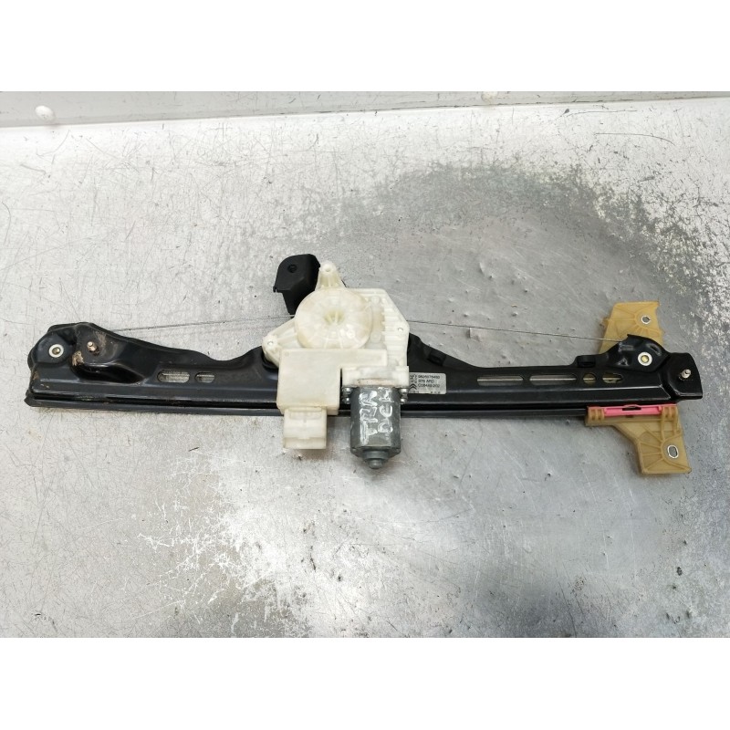 Recambio de elevalunas trasero derecho para citroën c4 spacetourer 1.2 referencia OEM IAM 9826076480 5P 