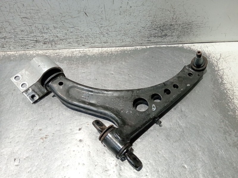 Recambio de brazo suspension inferior delantero izquierdo para opel insignia b sports tourer (z18) 2.0 cdti (35) referencia OEM 