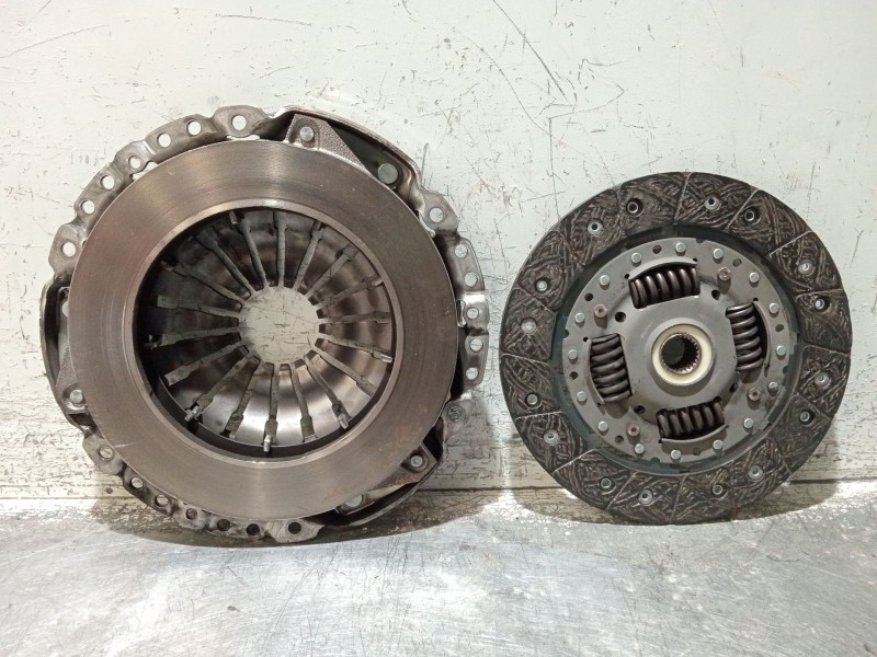 Recambio de kit embrague para dacia logan (ls_) 1.5 dci (ls0k) referencia OEM IAM 322039210 122031210 