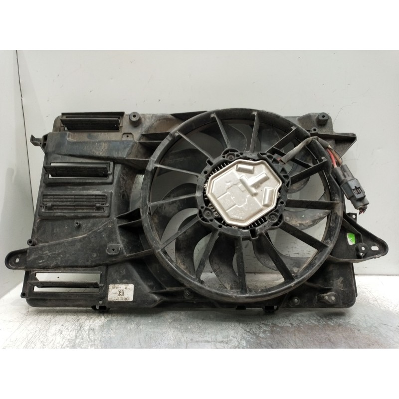 Recambio de electroventilador para opel insignia b sports tourer (z18) 2.0 cdti (35) referencia OEM IAM 84216861  