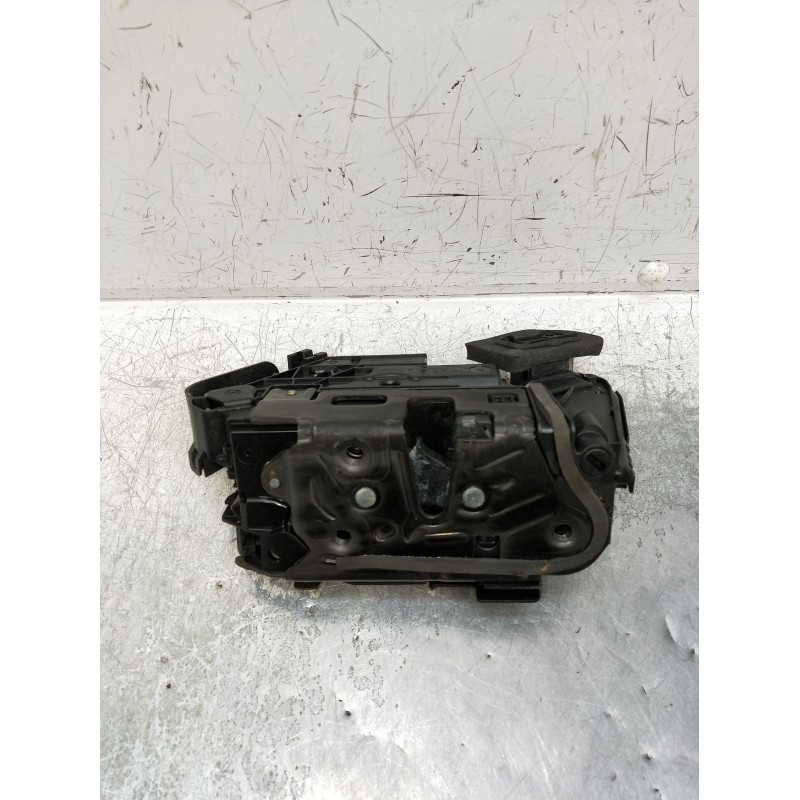 Recambio de motor cierre centralizado delantero derecho para seat leon sportstourer (kl8) referencia OEM IAM B6C5TB837016C  