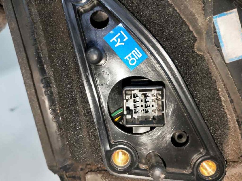 Recambio de retrovisor izquierdo para kia carens 1.8 cat referencia OEM IAM   ELECTRICO