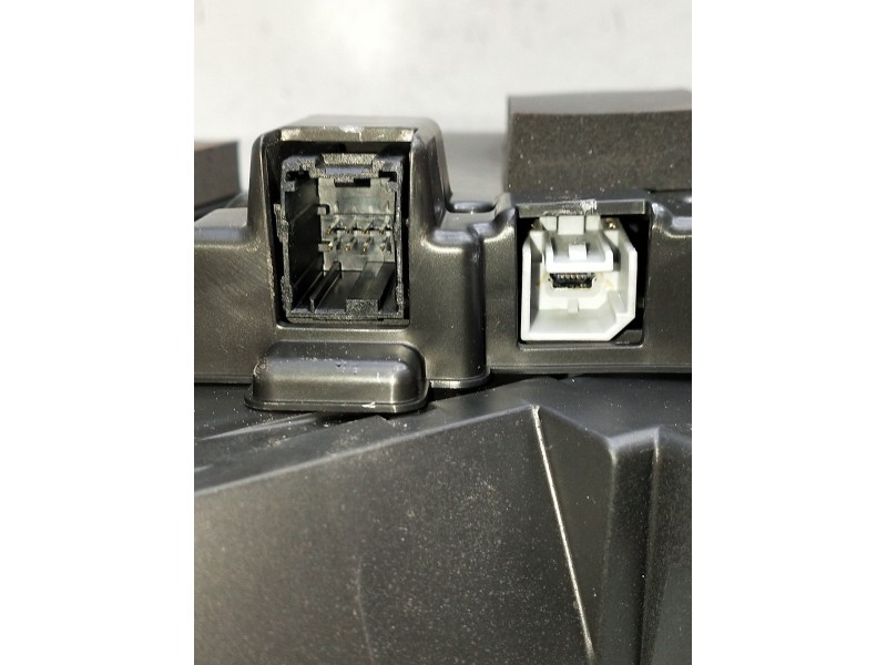 Recambio de pantalla multifuncion para opel insignia b sports tourer (z18) 2.0 cdti (35) referencia OEM IAM 39096271 840200059 1