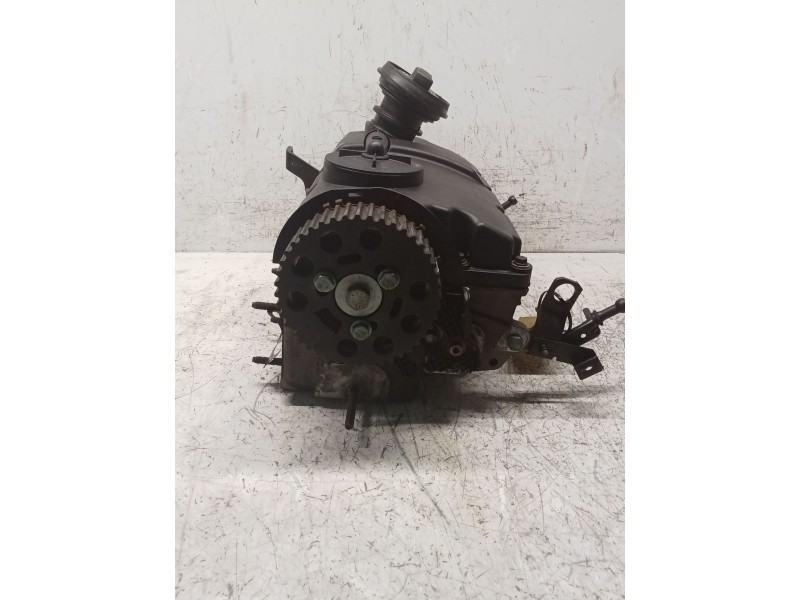 Recambio de culata para audi a3 (8l) referencia OEM IAM 038103373R  