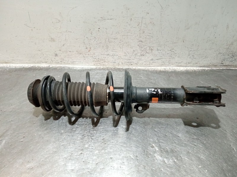 Recambio de amortiguador delantero izquierdo para toyota yaris live referencia OEM IAM 485200D250  