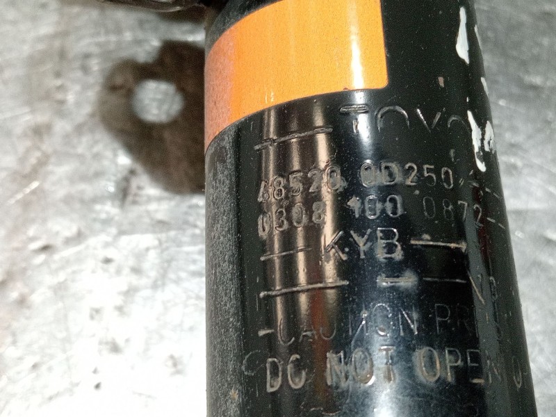 Recambio de amortiguador delantero izquierdo para toyota yaris live referencia OEM IAM 485200D250  