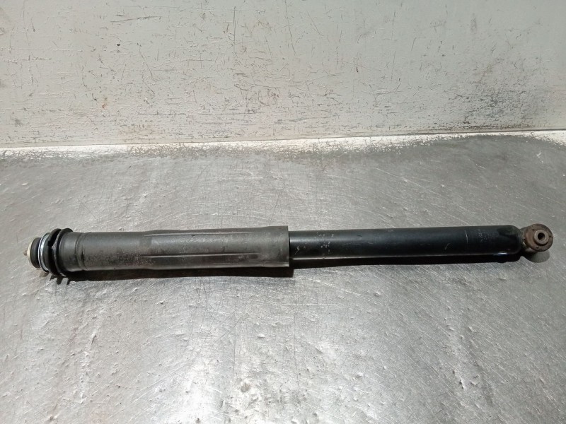 Recambio de amortiguador trasero derecho para toyota yaris live referencia OEM IAM 485300D860 03091000014 