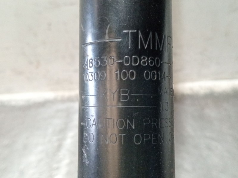 Recambio de amortiguador trasero izquierdo para toyota yaris live referencia OEM IAM 485300D860 03091000014 