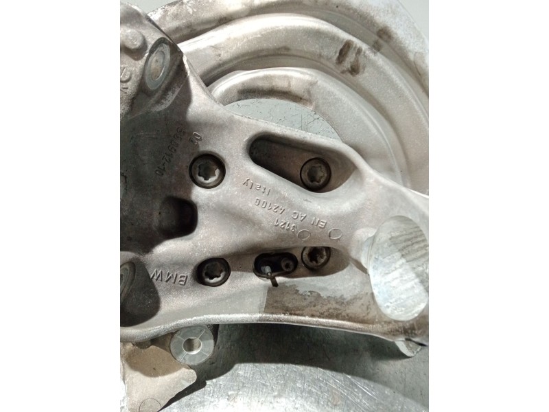 Recambio de mangueta delantera derecha para bmw serie 3 lim. (f30) referencia OEM IAM 56091210 686773603 