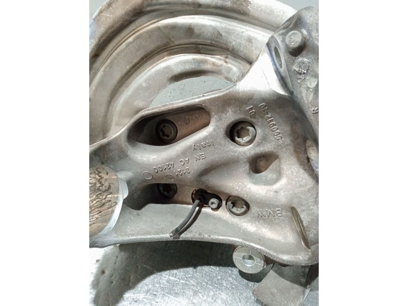 Recambio de mangueta delantera izquierda para bmw serie 3 lim. (f30) referencia OEM IAM 56091210 686773503 