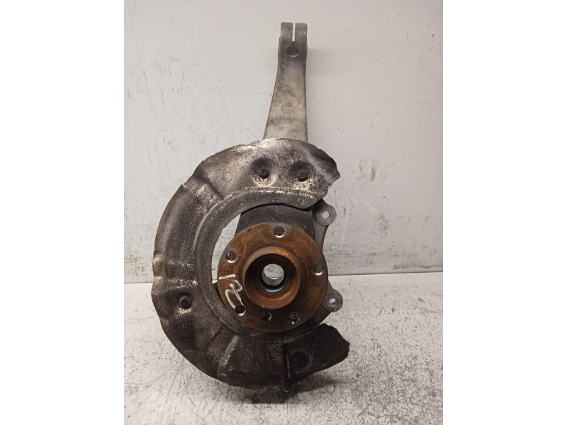 Recambio de mangueta delantera izquierda para bmw serie 5 lim. (f10) 525d xdrive referencia OEM IAM   