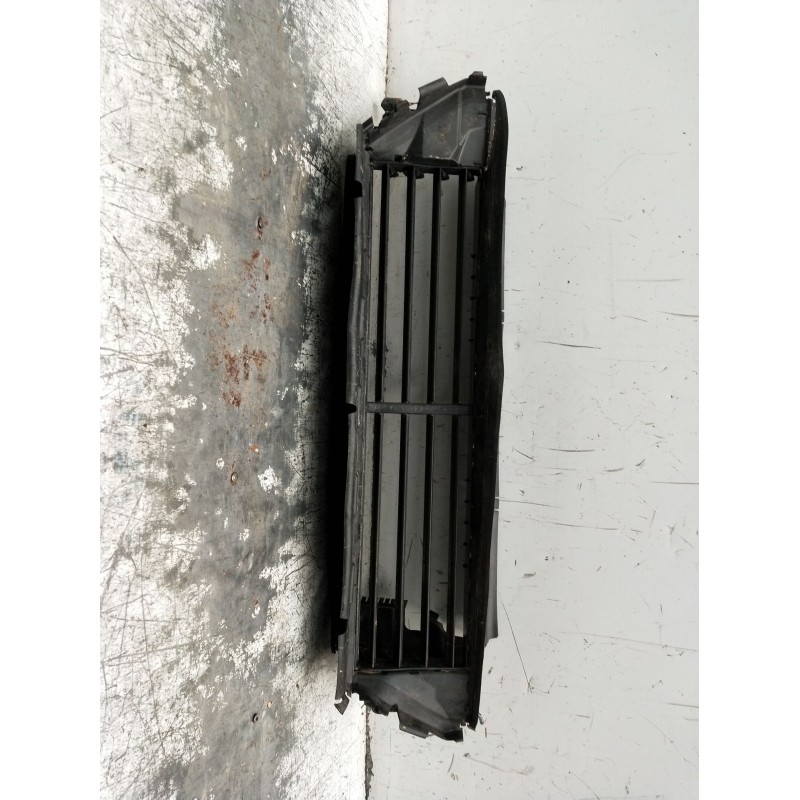 Recambio de rejilla aireadora para seat leon sportstourer (kl8) referencia OEM IAM 5fa122327A canalizador de aire 
