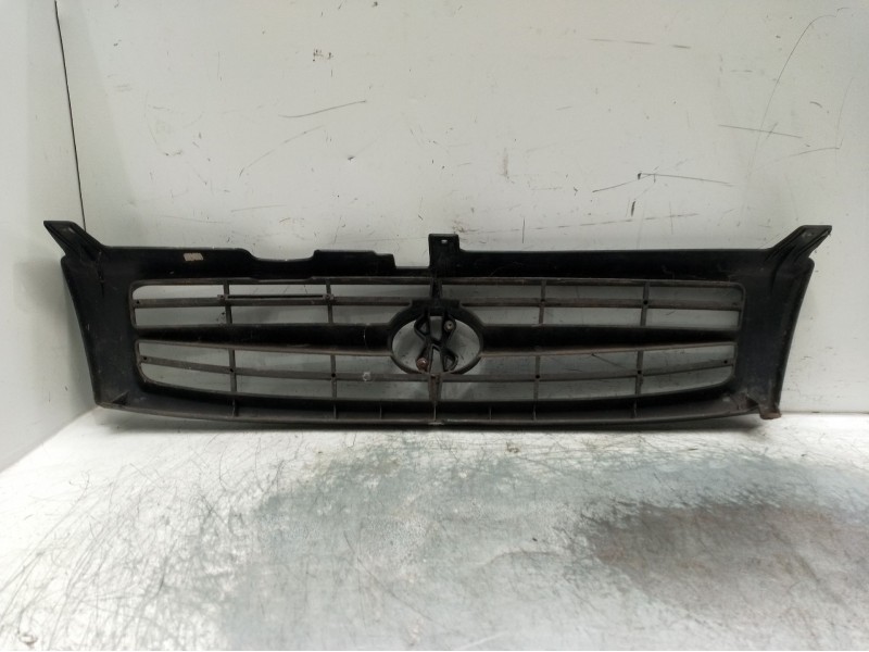 Recambio de rejilla delantera para mitsubishi galloper (hyundai) referencia OEM IAM   