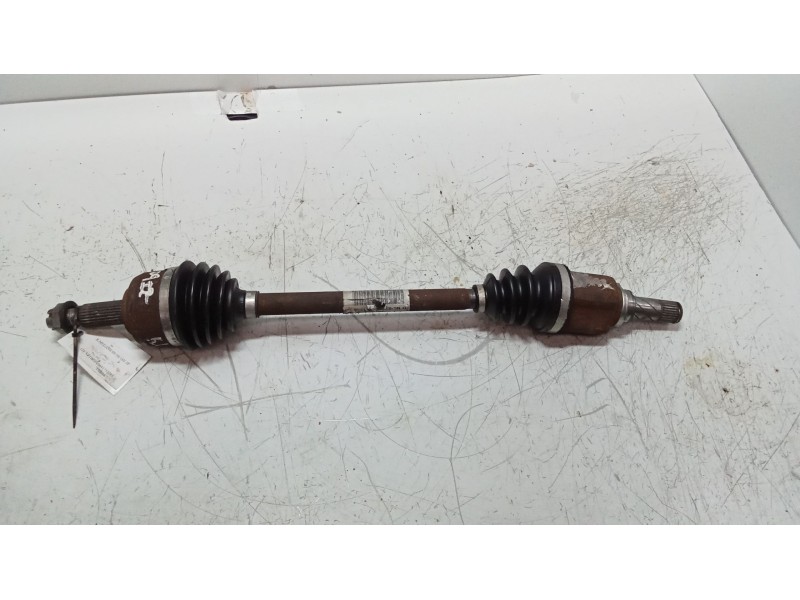 Recambio de transmision delantera izquierda para renault megane iii sport tourer 1.6 16v e85 (etanol) referencia OEM IAM 8200788