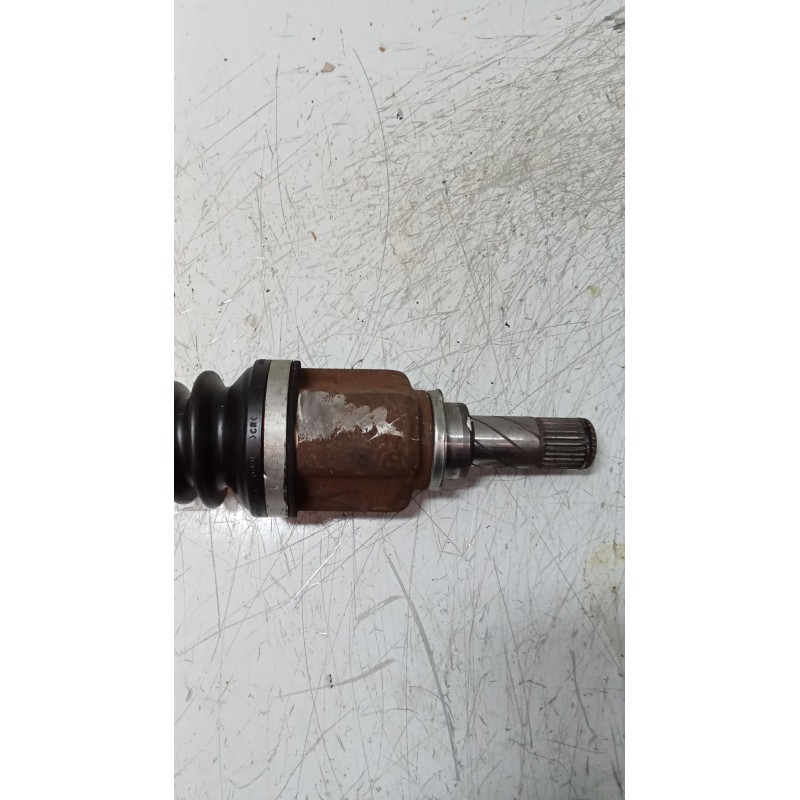 Recambio de transmision delantera izquierda para renault megane iii sport tourer 1.6 16v e85 (etanol) referencia OEM IAM 8200788