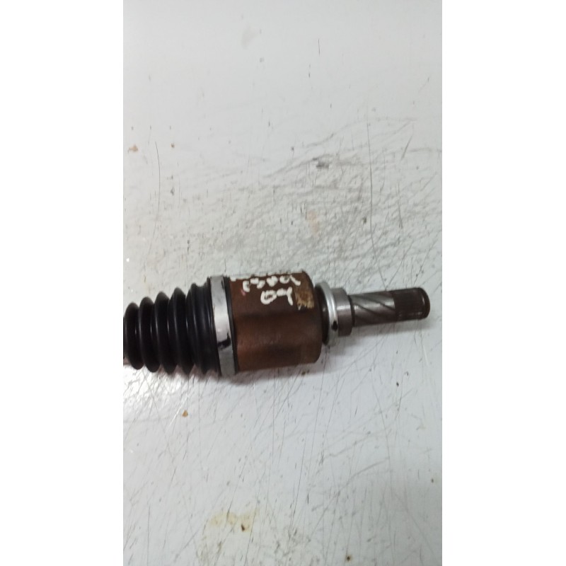 Recambio de transmision delantera izquierda para renault megane iii sport tourer 1.5 dci diesel referencia OEM IAM 8200847584  