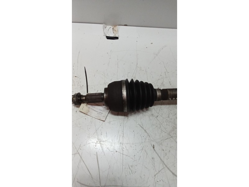 Recambio de transmision delantera izquierda para renault megane ii classic berlina 1.9 dci diesel referencia OEM IAM 8200198016 