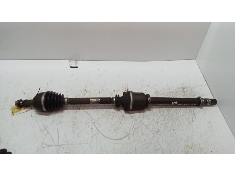 Recambio de transmision delantera derecha para renault megane ii familiar 1.9 dci diesel referencia OEM IAM 8200436366  