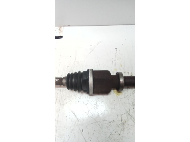 Recambio de transmision delantera derecha para renault modus 1.5 dci diesel referencia OEM IAM 8200261841  